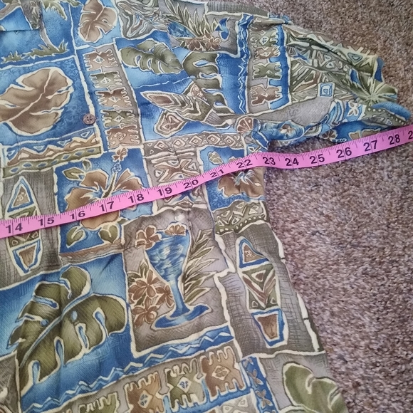 Moda Campia Hawaiian Floral Print Button Down - Picture 5 of 7